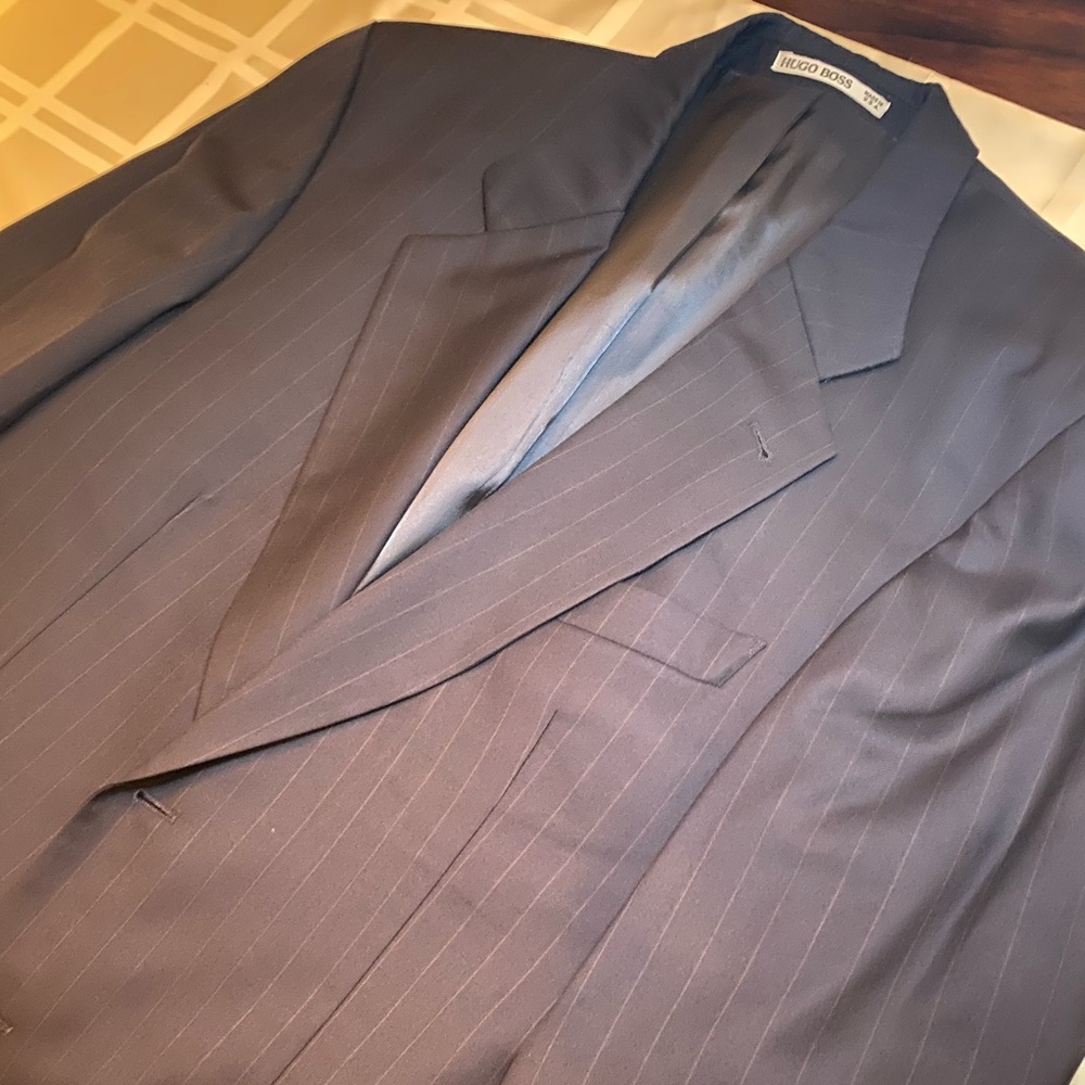 Navy Hugo boss suit jacket barely worn